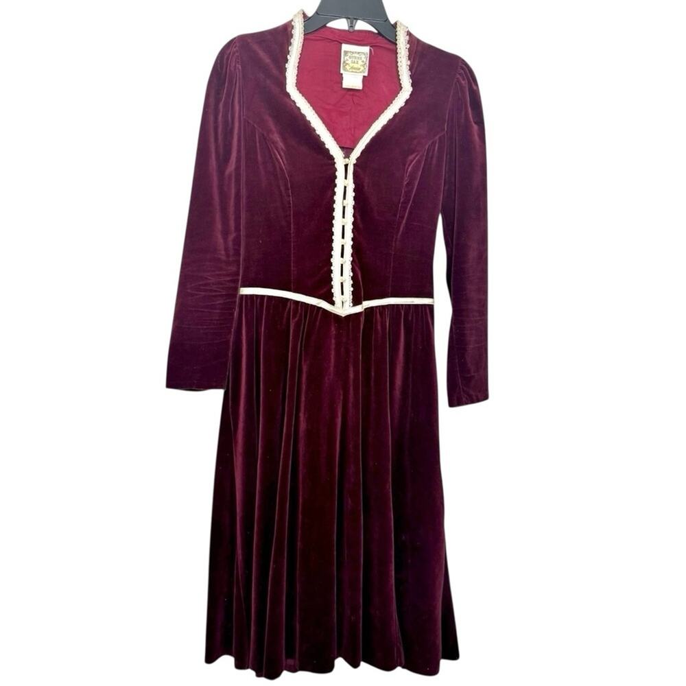 VTG 1970s Gunne Sax by Jessica Dress Burgundy Velvet Renaissance Revival Pearl S